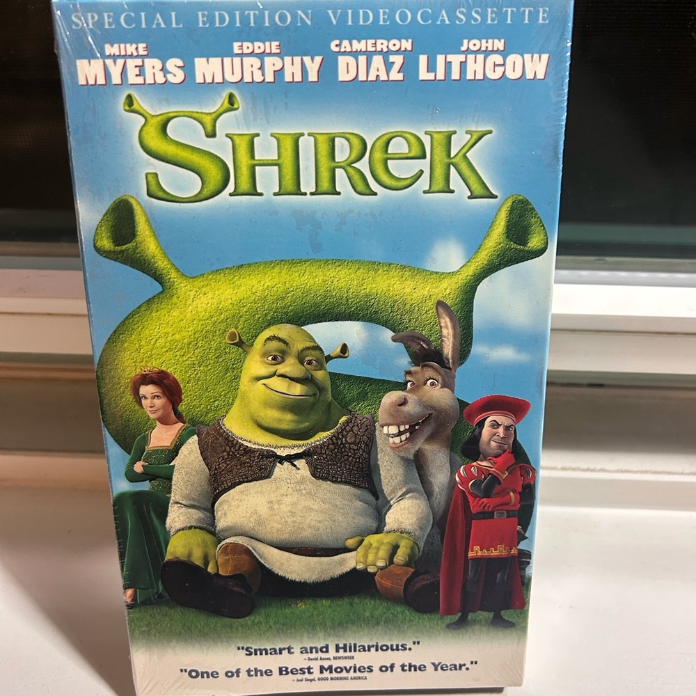 Shrek Special Edition VHS - Green Character Cover